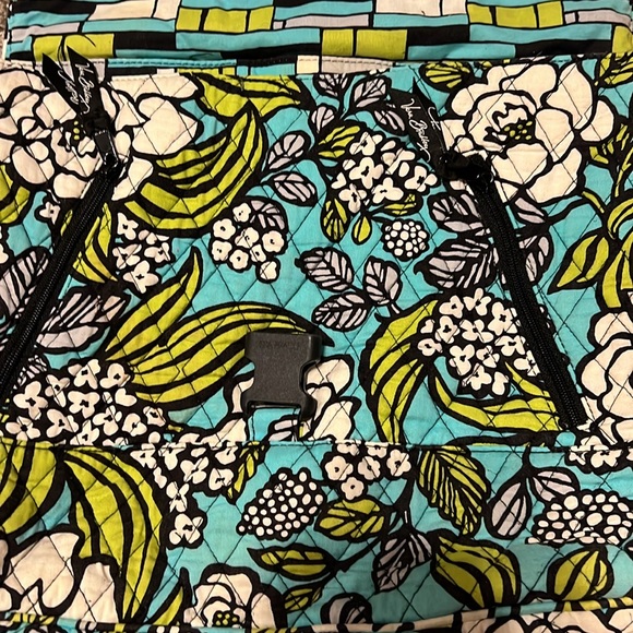 Vera Bradley Island Floral Messenger Bag Crossbody Shoulder Tote - Picture 10 of 10